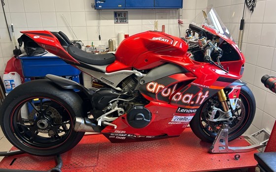 Gebrauchtmotorrad Ducati Panigale V4 Speciale - Bild 3 Gebrauchtmotorrad Ducati Panigale V4 Speciale - Bild 3
