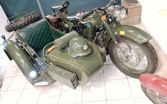 Gebrauchtmotorrad Dnepr Gespann - Bild 1