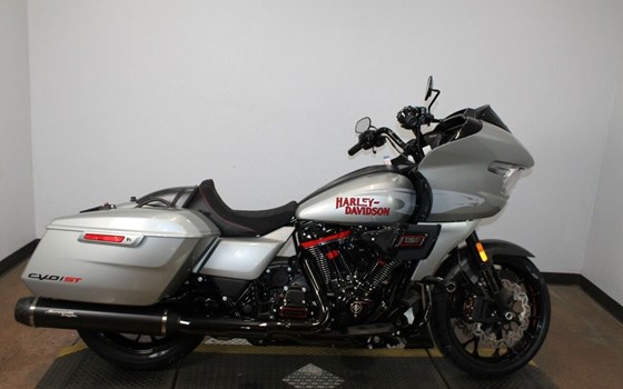 Neufahrzeug Harley-Davidson CVO Road Glide ST FLTRXSTSE - Bild 1