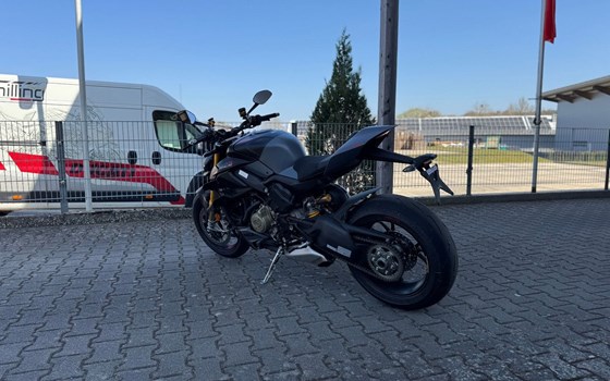 Gebrauchtmotorrad Ducati Streetfighter V4 S - Bild 8
