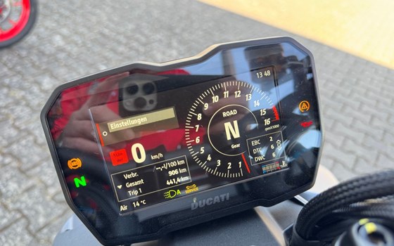 Gebrauchtmotorrad Ducati Streetfighter V4 S - Bild 9