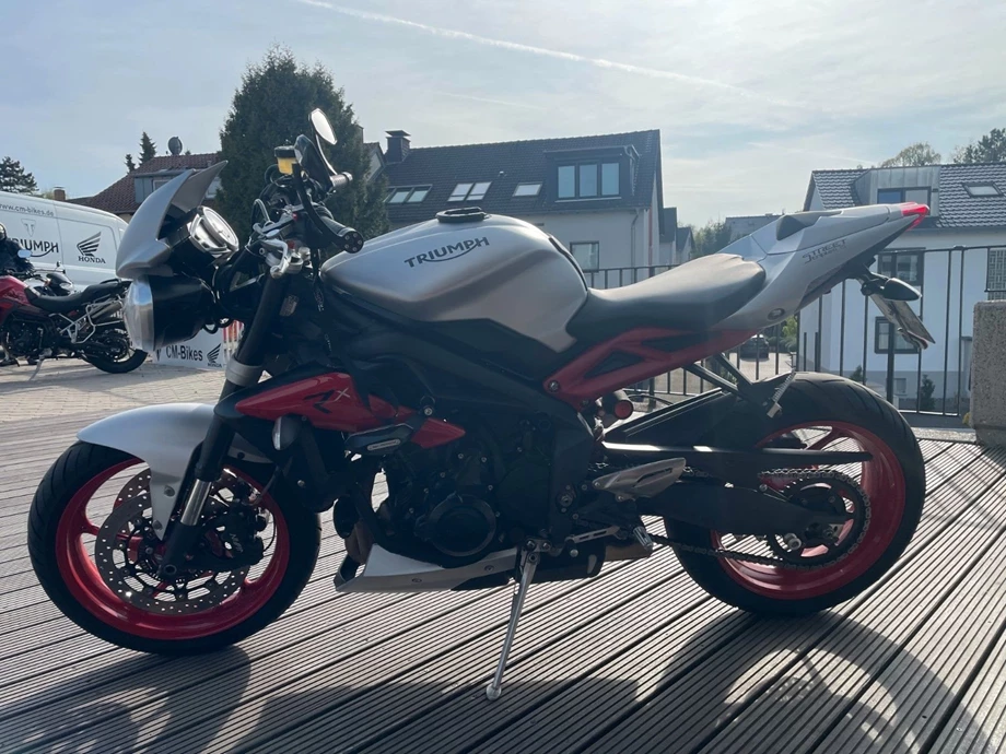 Angebot Triumph Street Triple RX Bild 1: Angebot Triumph Street Triple RX