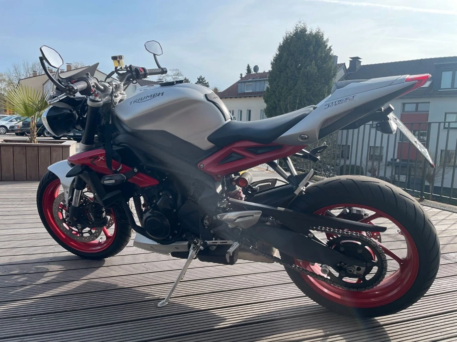 Angebot Triumph Street Triple RX Bild 6: Angebot Triumph Street Triple RX