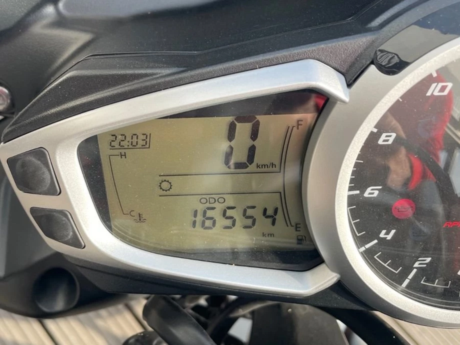 Angebot Triumph Street Triple RX Bild 9: Angebot Triumph Street Triple RX