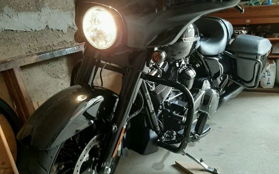 Gebrauchtmotorrad Harley-Davidson Touring Street Glide Special FLHXS - Bild 2