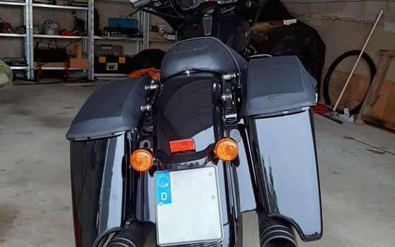 Gebrauchtmotorrad Harley-Davidson Touring Street Glide Special FLHXS - Bild 3