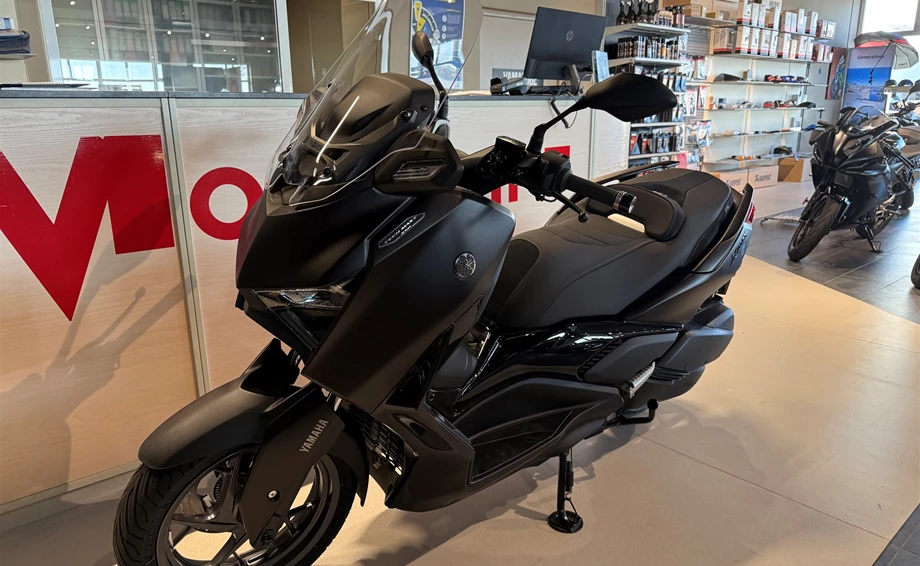 Angebot Yamaha XMAX 300 Tech MAX+ Bild 3: Angebot Yamaha XMAX 300 Tech MAX+
