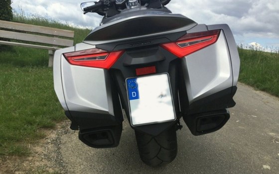 Gebrauchtmotorrad Honda GL 1800 Goldwing - Bild 6