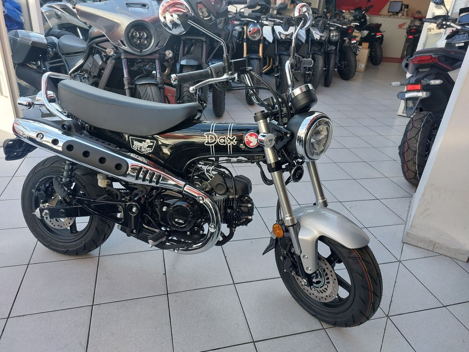 Honda Dax 125