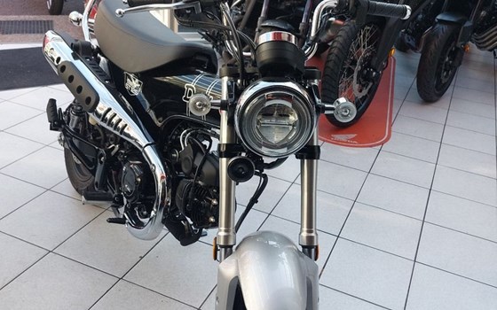 Gebrauchtmotorrad Honda Dax 125 - Bild 3