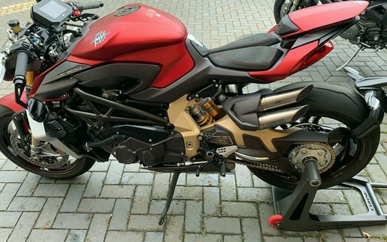 Gebrauchtmotorrad MV Agusta Brutale Oro - Bild 2