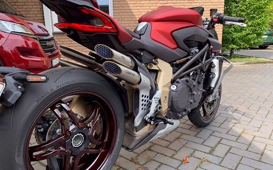 Gebrauchtmotorrad MV Agusta Brutale Oro - Bild 4