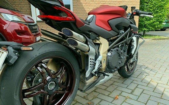 Gebrauchtmotorrad MV Agusta Brutale Oro - Bild 5