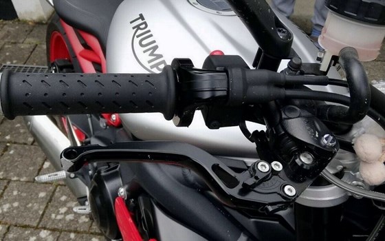 Gebrauchtmotorrad Triumph Street Triple RX - Bild 10