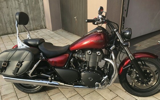 Gebrauchtmotorrad Triumph Thunderbird Storm - Bild 1