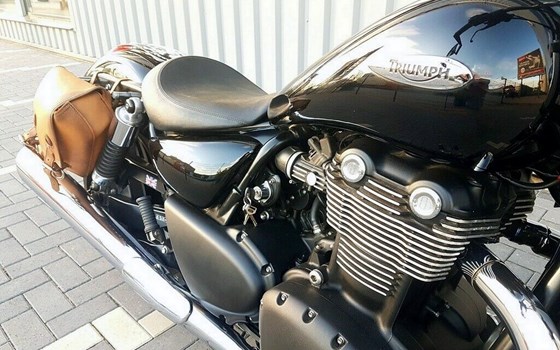 Gebrauchtmotorrad Triumph Thunderbird Storm - Bild 5