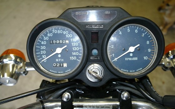 Gebrauchtmotorrad Suzuki GT 550 - Bild 2