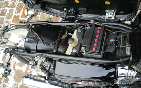 Gebrauchtmotorrad Suzuki GT 550 - Bild 5