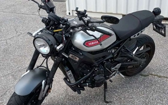 Gebrauchtmotorrad Yamaha XSR900 - Bild 4 Gebrauchtmotorrad Yamaha XSR900 - Bild 4