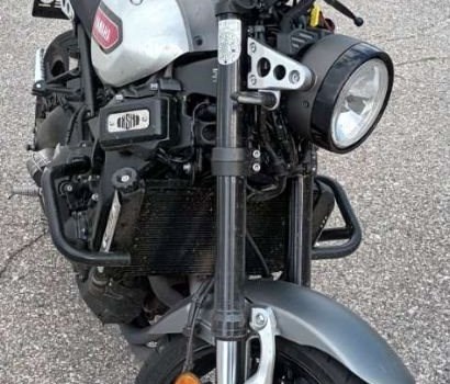Gebrauchtmotorrad Yamaha XSR900 - Bild 5 Gebrauchtmotorrad Yamaha XSR900 - Bild 5