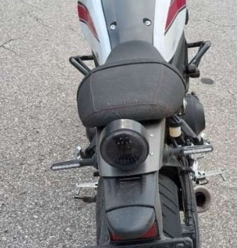 Gebrauchtmotorrad Yamaha XSR900 - Bild 6 Gebrauchtmotorrad Yamaha XSR900 - Bild 6