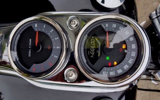 Gebrauchtmotorrad Harley-Davidson Softail Low Rider FXLR - Bild 9