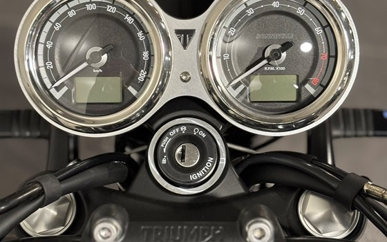 Neufahrzeug Triumph Bonneville T120 Black - Bild 4
