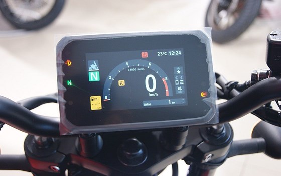 Neufahrzeug Honda CMX1100 Rebel DCT - Bild 10