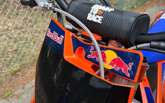 Gebrauchtmotorrad KTM 250 SX-F Factory Edition - Bild 12 Gebrauchtmotorrad KTM 250 SX-F Factory Edition - Bild 12