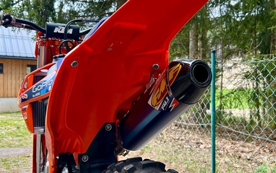 Gebrauchtmotorrad KTM 250 SX-F Factory Edition - Bild 6 Gebrauchtmotorrad KTM 250 SX-F Factory Edition - Bild 6