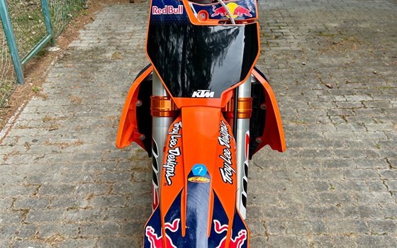 Gebrauchtmotorrad KTM 250 SX-F Factory Edition - Bild 7 Gebrauchtmotorrad KTM 250 SX-F Factory Edition - Bild 7