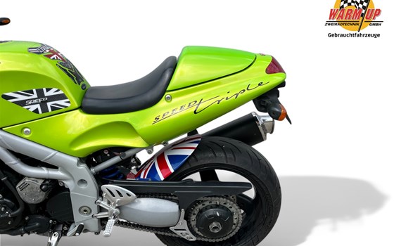 Gebrauchtmotorrad Triumph Speed Triple 955i - Bild 14