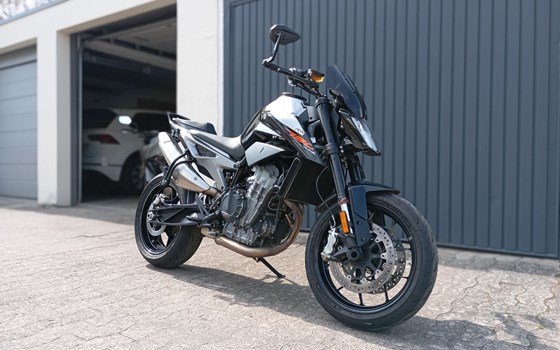 Gebrauchtmotorrad KTM 790 Duke - Bild 6
