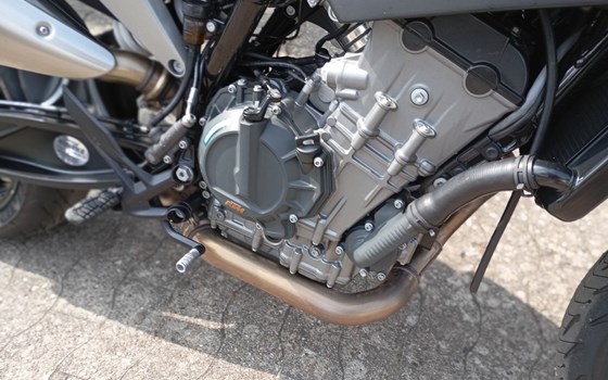 Gebrauchtmotorrad KTM 790 Duke - Bild 8