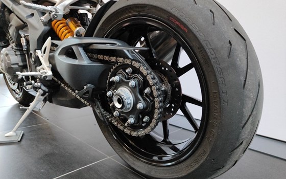 Gebrauchtmotorrad Triumph Speed Triple RS - Bild 6 Gebrauchtmotorrad Triumph Speed Triple RS - Bild 6