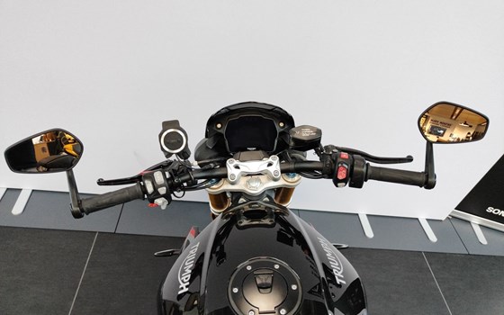 Gebrauchtmotorrad Triumph Speed Triple RS - Bild 7 Gebrauchtmotorrad Triumph Speed Triple RS - Bild 7