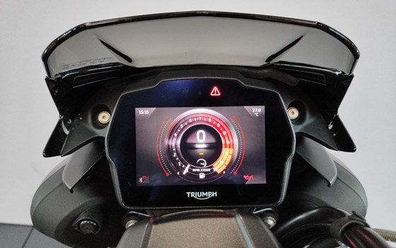 Gebrauchtmotorrad Triumph Speed Triple RS - Bild 8 Gebrauchtmotorrad Triumph Speed Triple RS - Bild 8