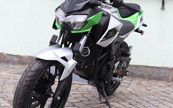 Neufahrzeug Kawasaki Z e-1 - Bild 4