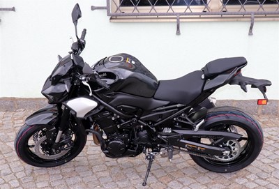 Z900