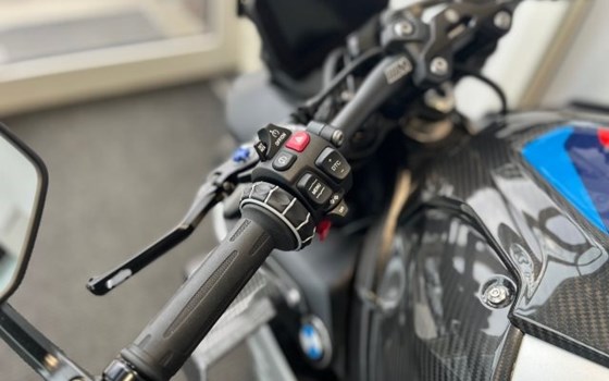 Gebrauchtmotorrad BMW M 1000 R - Bild 4