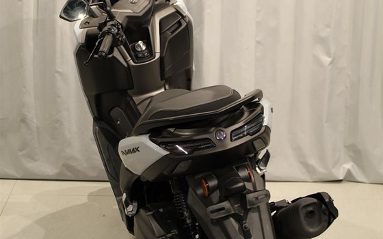 Gebrauchtmotorrad Yamaha NMAX 125 Tech MAX - Bild 10