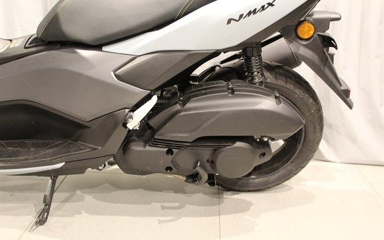 Gebrauchtmotorrad Yamaha NMAX 125 Tech MAX - Bild 8