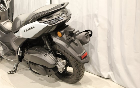 Gebrauchtmotorrad Yamaha NMAX 125 Tech MAX - Bild 9