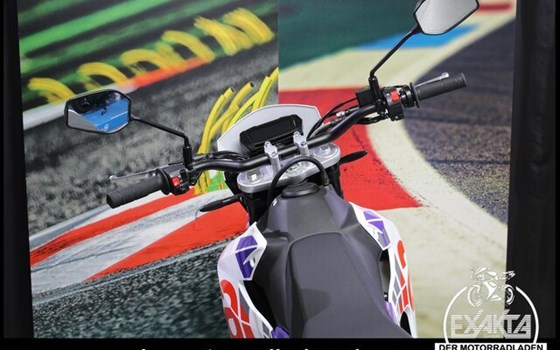 Neufahrzeug Aprilia RX 125 - Bild 10