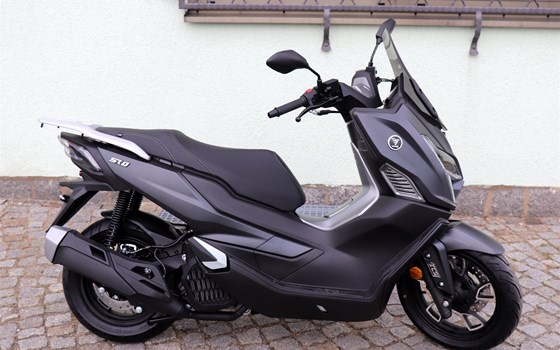 Neufahrzeug Voge SR1 125 ABS TCS - Bild 5