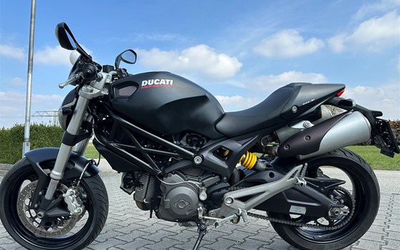 Gebrauchtmotorrad Ducati Monster 696 - Bild 2 Gebrauchtmotorrad Ducati Monster 696 - Bild 2