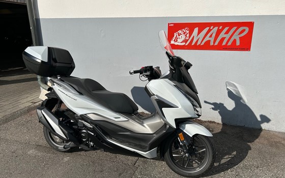 Gebrauchtmotorrad Honda Forza 350 - Bild 1 Gebrauchtmotorrad Honda Forza 350 - Bild 1