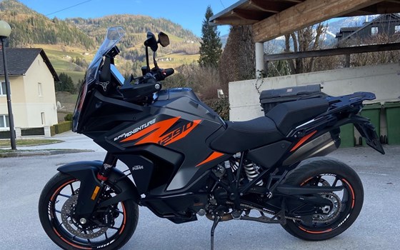 Gebrauchtmotorrad KTM 1290 Super Adventure S - Bild 1 Gebrauchtmotorrad KTM 1290 Super Adventure S - Bild 1