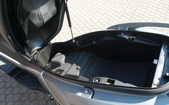 Gebrauchtmotorrad Kymco New Downtown 350i ABS - Bild 11