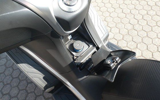 Gebrauchtmotorrad Kymco New Downtown 350i ABS - Bild 12